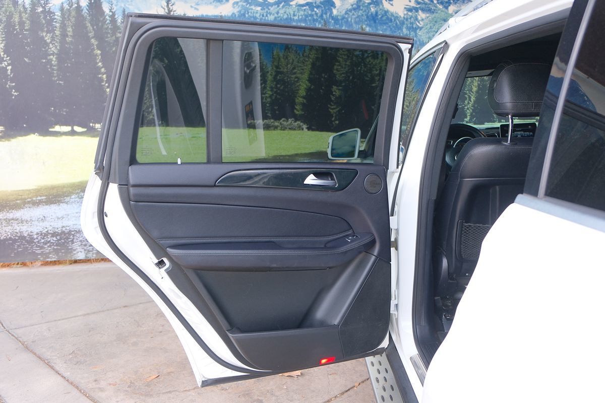 2017 Mercedes Benz GLS 450 4MATIC photo 35