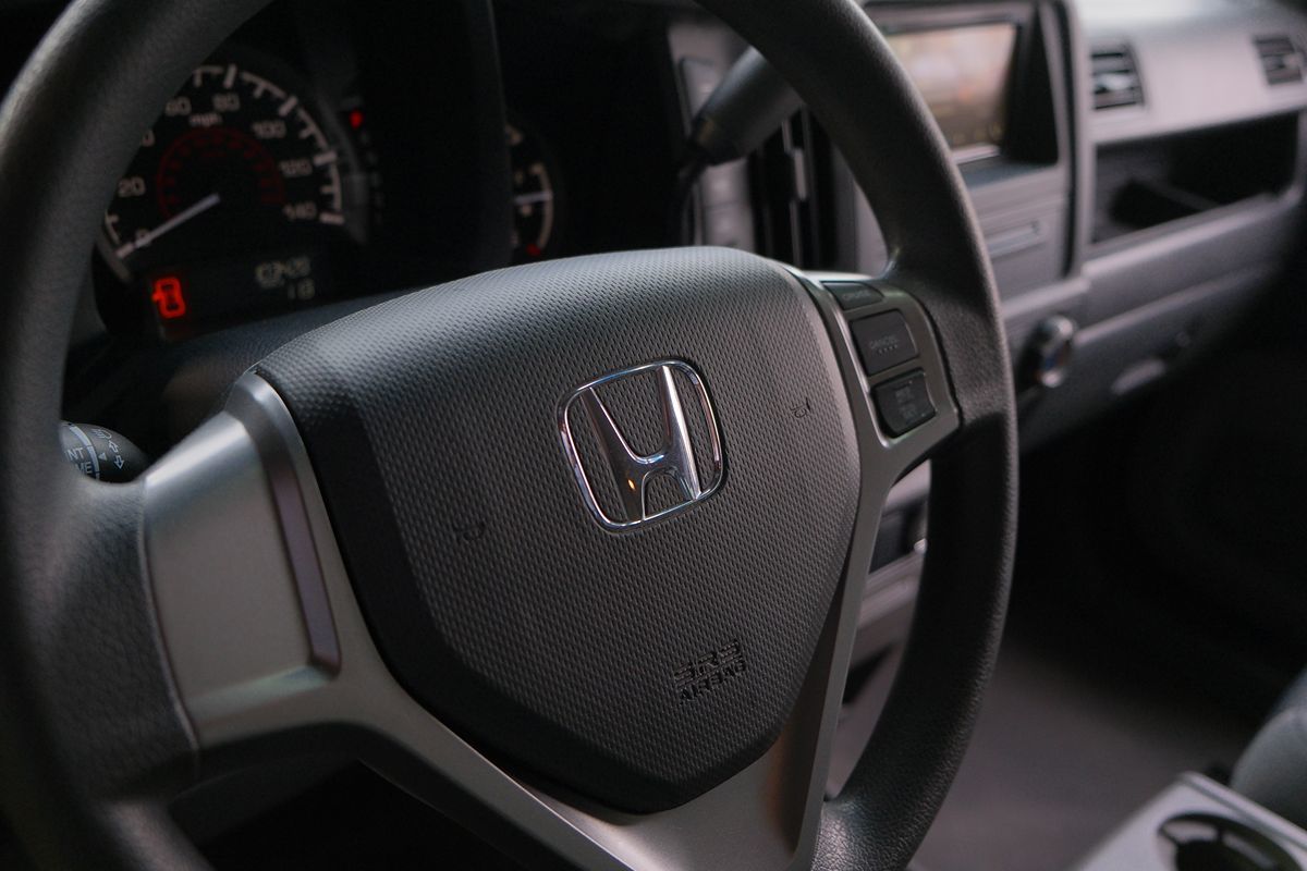 2010 Honda Ridgeline RT photo 39