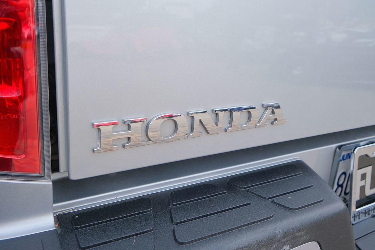 2010 Honda Ridgeline RT photo 41
