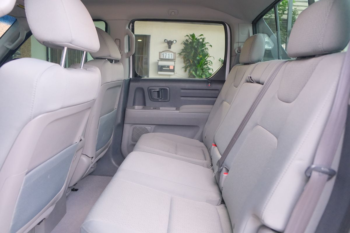 2010 Honda Ridgeline RT photo 26