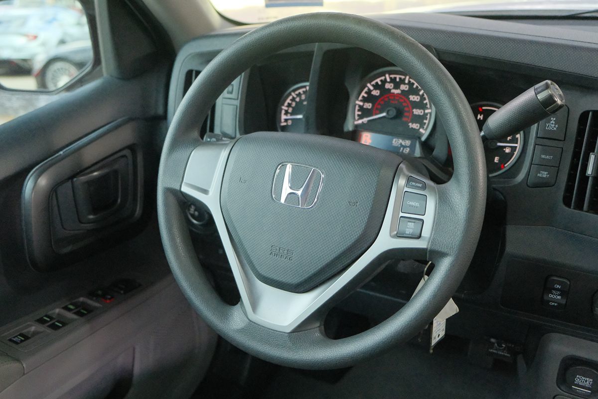 2010 Honda Ridgeline RT photo 40