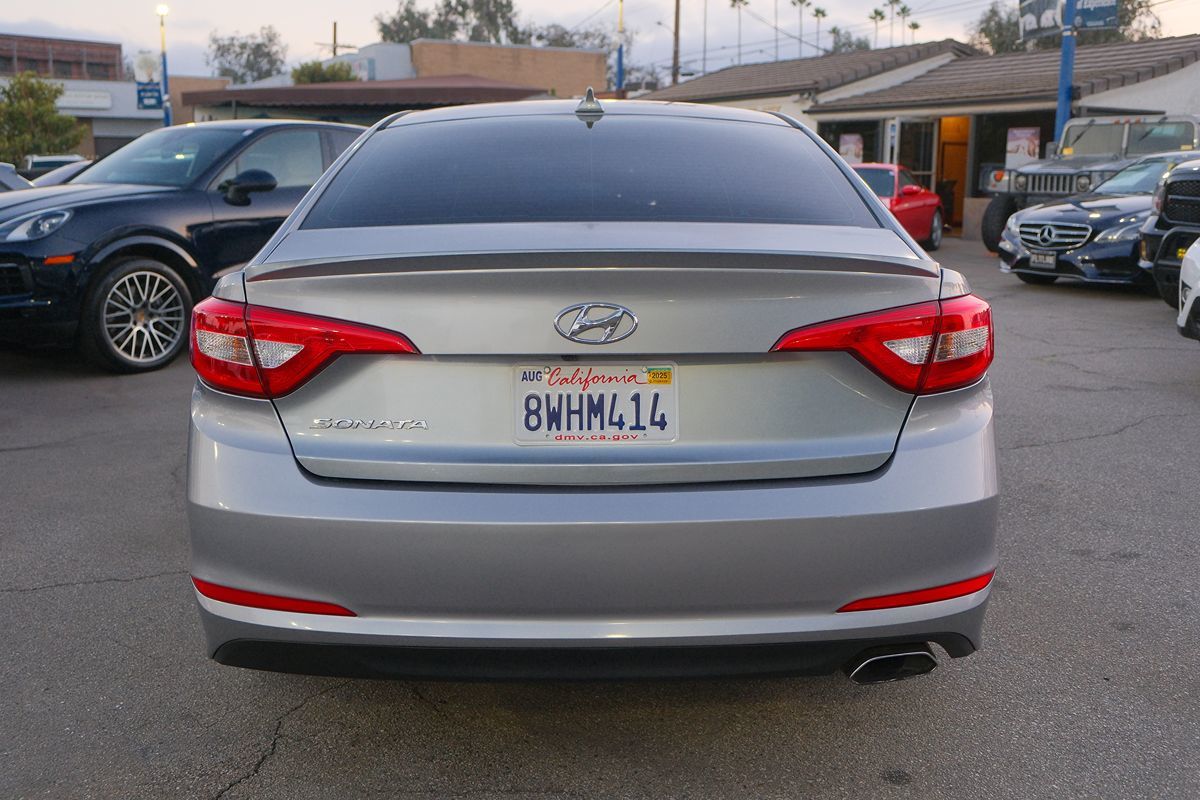 2017 Hyundai Sonata SE Eco photo 4