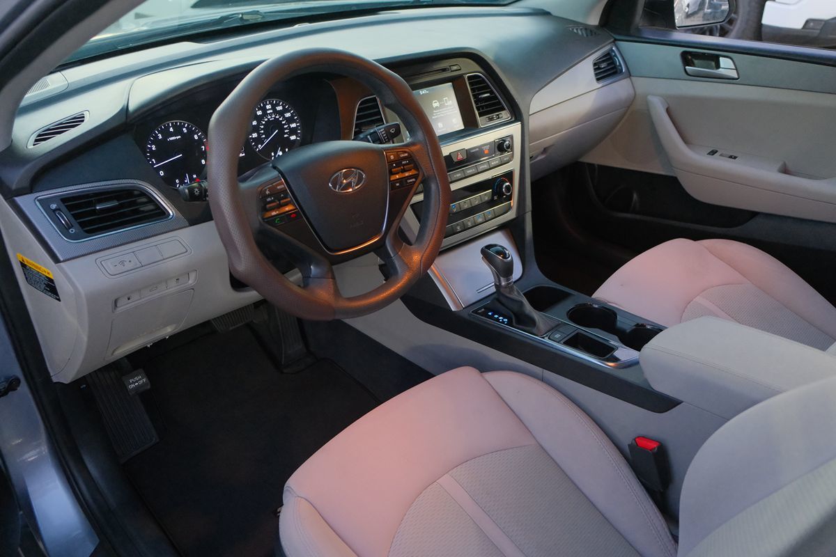 2017 Hyundai Sonata SE Eco photo 9