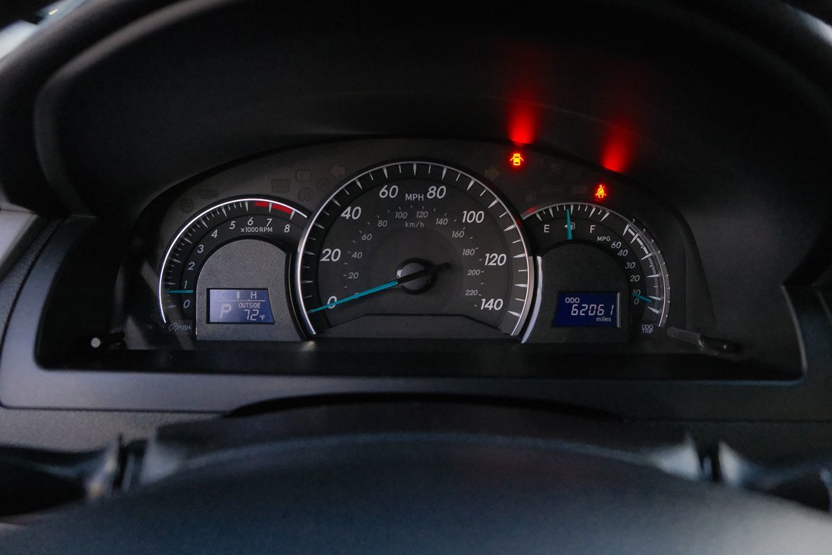 2014 Toyota Camry XLE photo 10