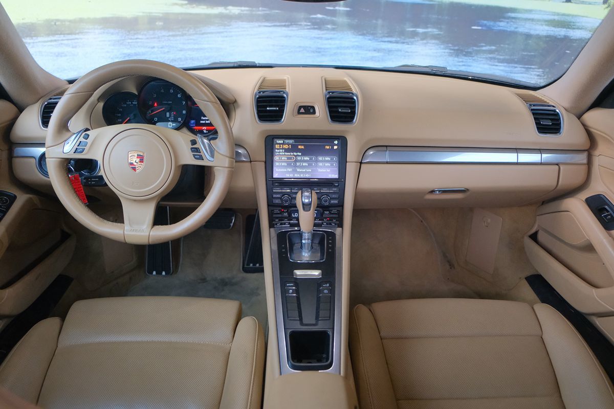 2015 Porsche Cayman photo 17