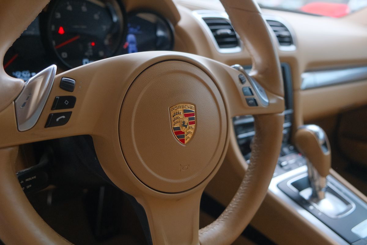 2015 Porsche Cayman photo 36