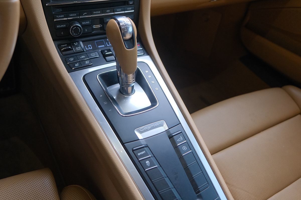 2015 Porsche Cayman photo 19