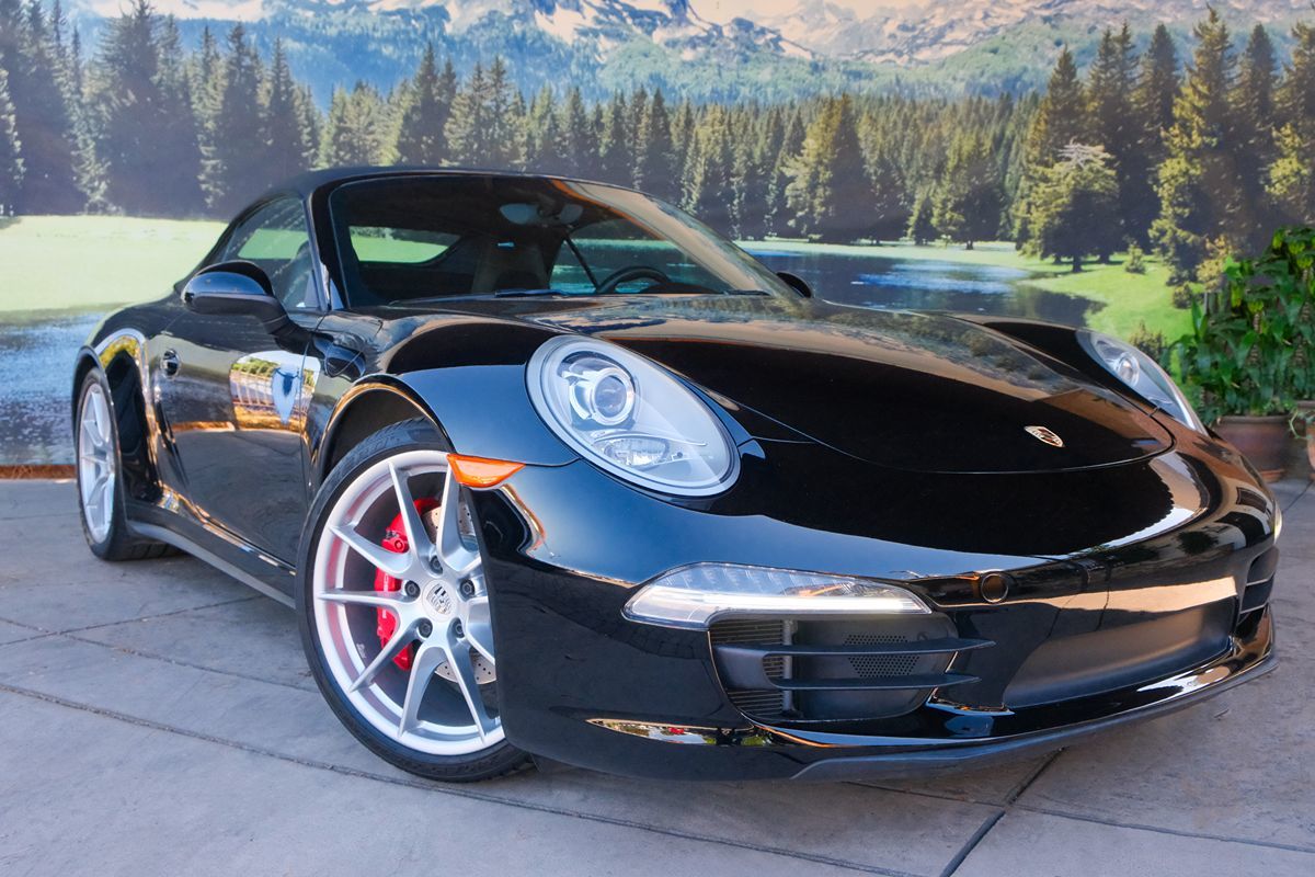 2014 Porsche 911 4S photo 3