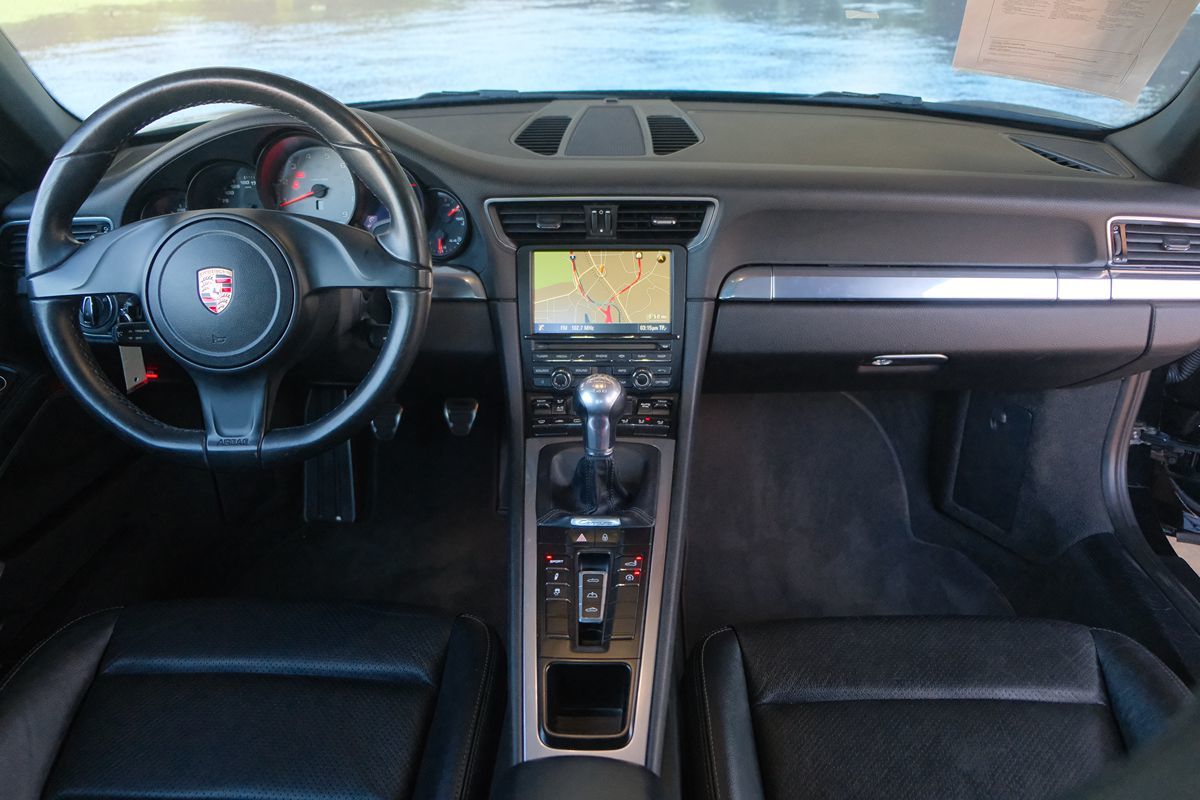 2014 Porsche 911 4S photo 16