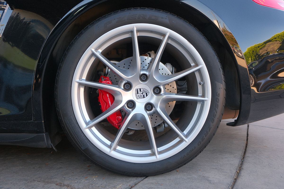 2014 Porsche 911 4S photo 32