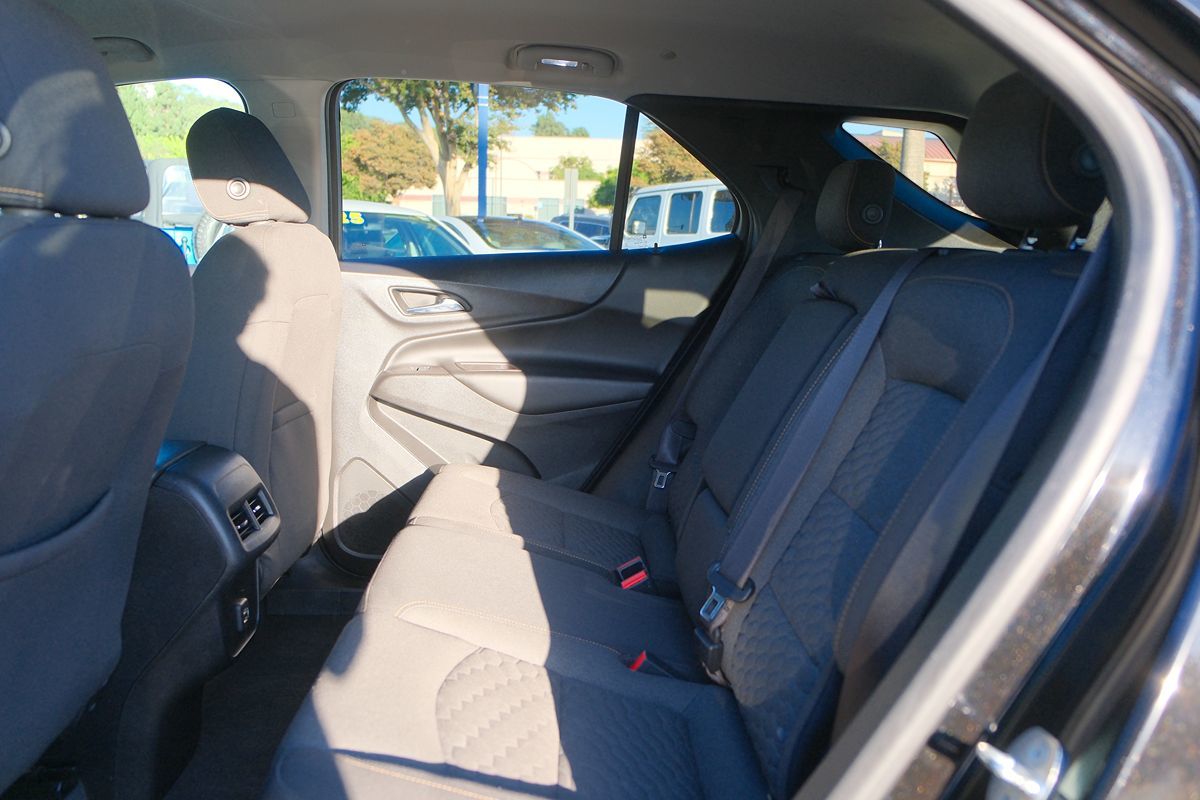 2020 Chevrolet Equinox LT photo 28