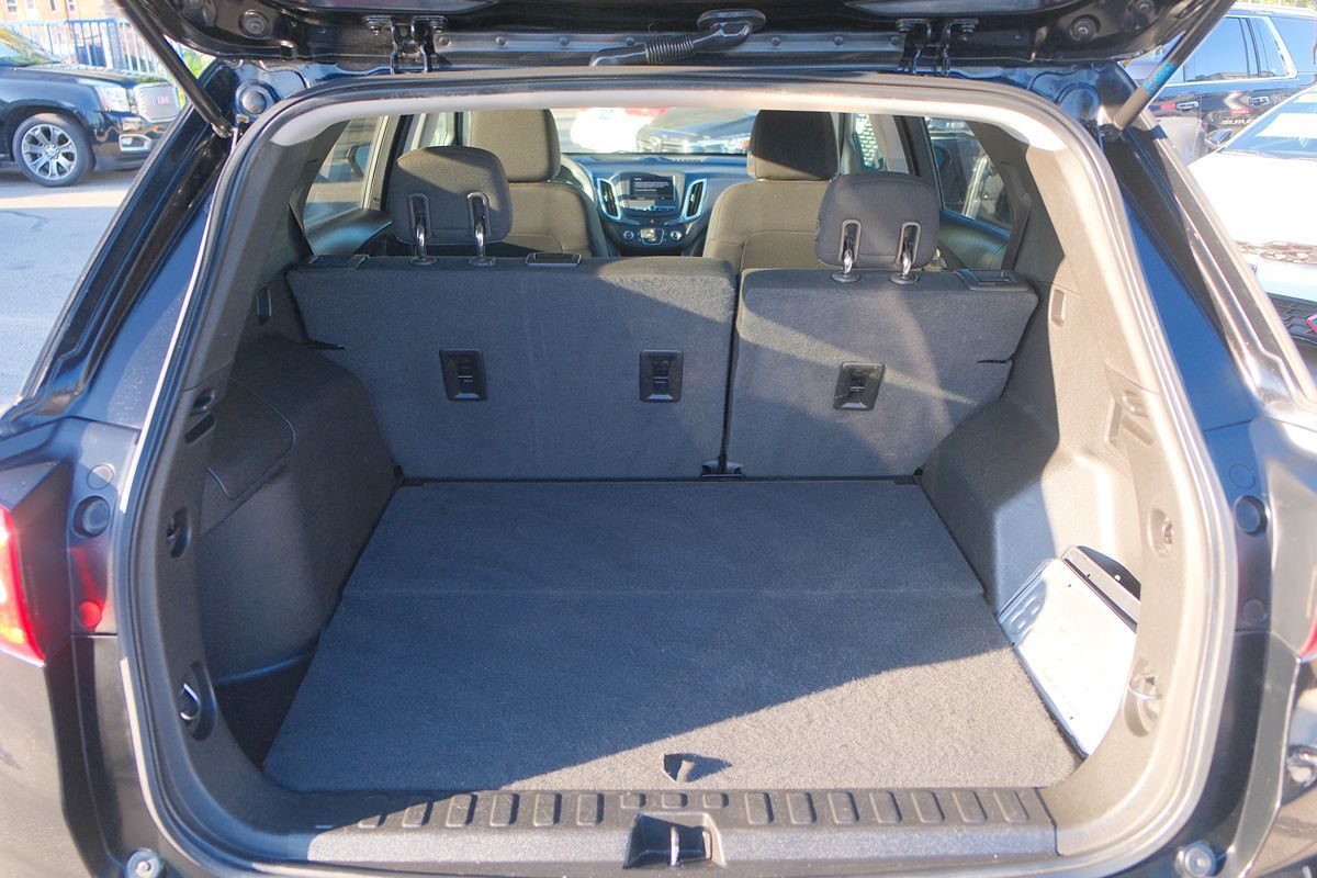 2020 Chevrolet Equinox LT photo 31
