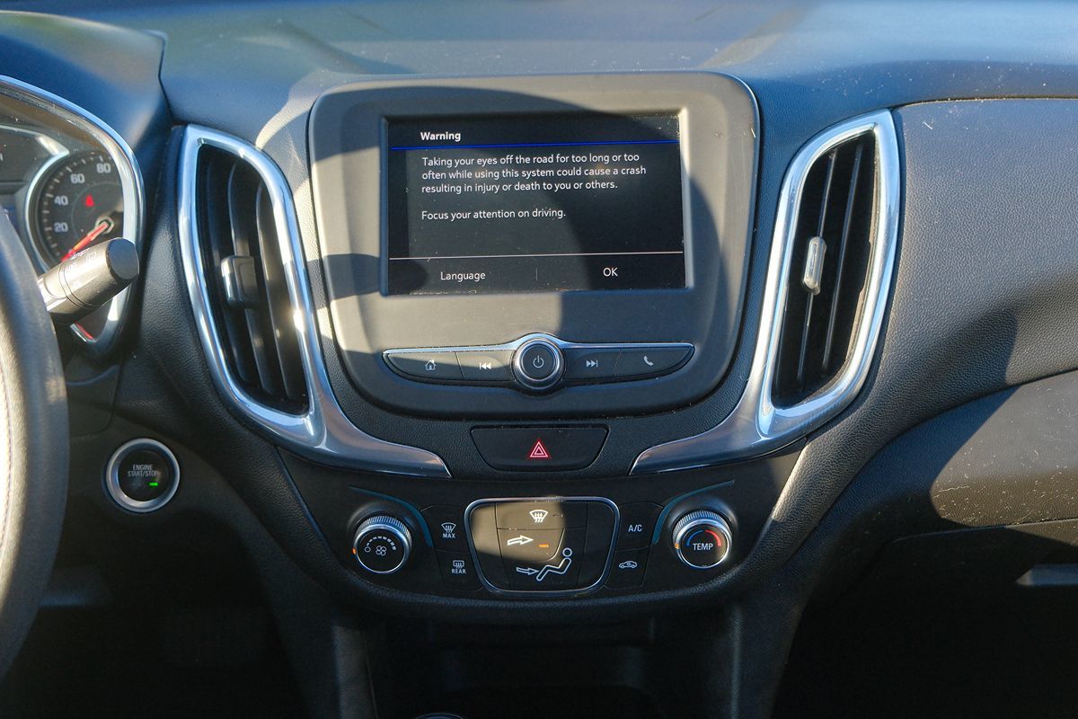 2020 Chevrolet Equinox LT photo 15