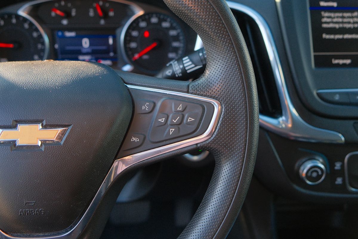 2020 Chevrolet Equinox LT photo 13