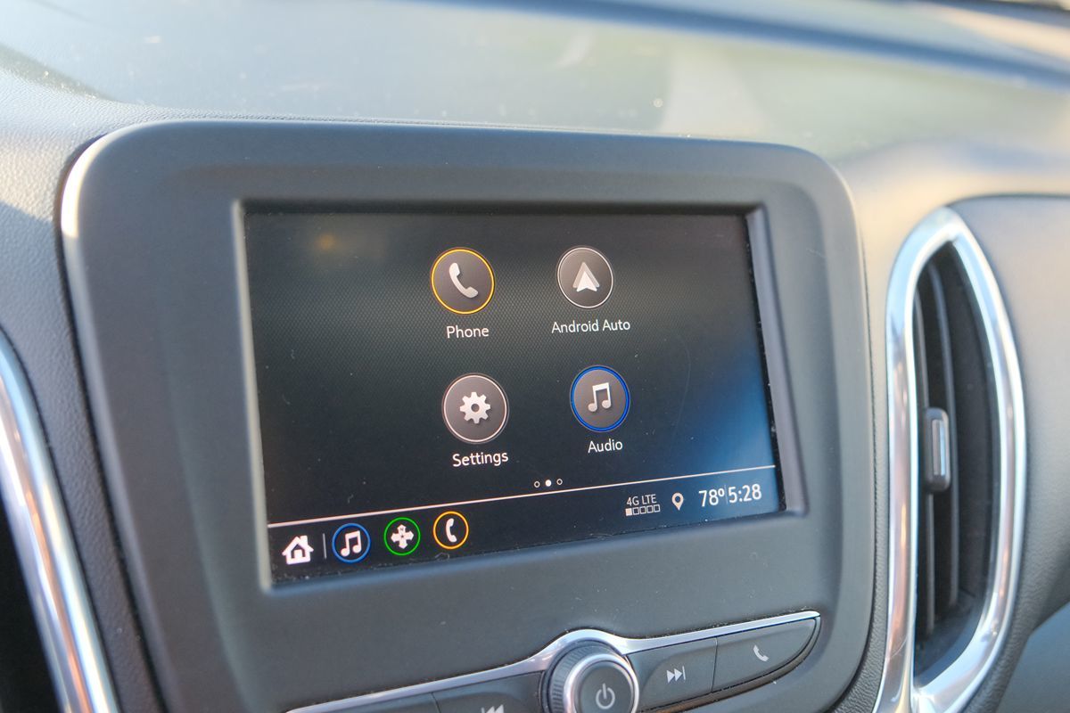 2020 Chevrolet Equinox LT photo 18