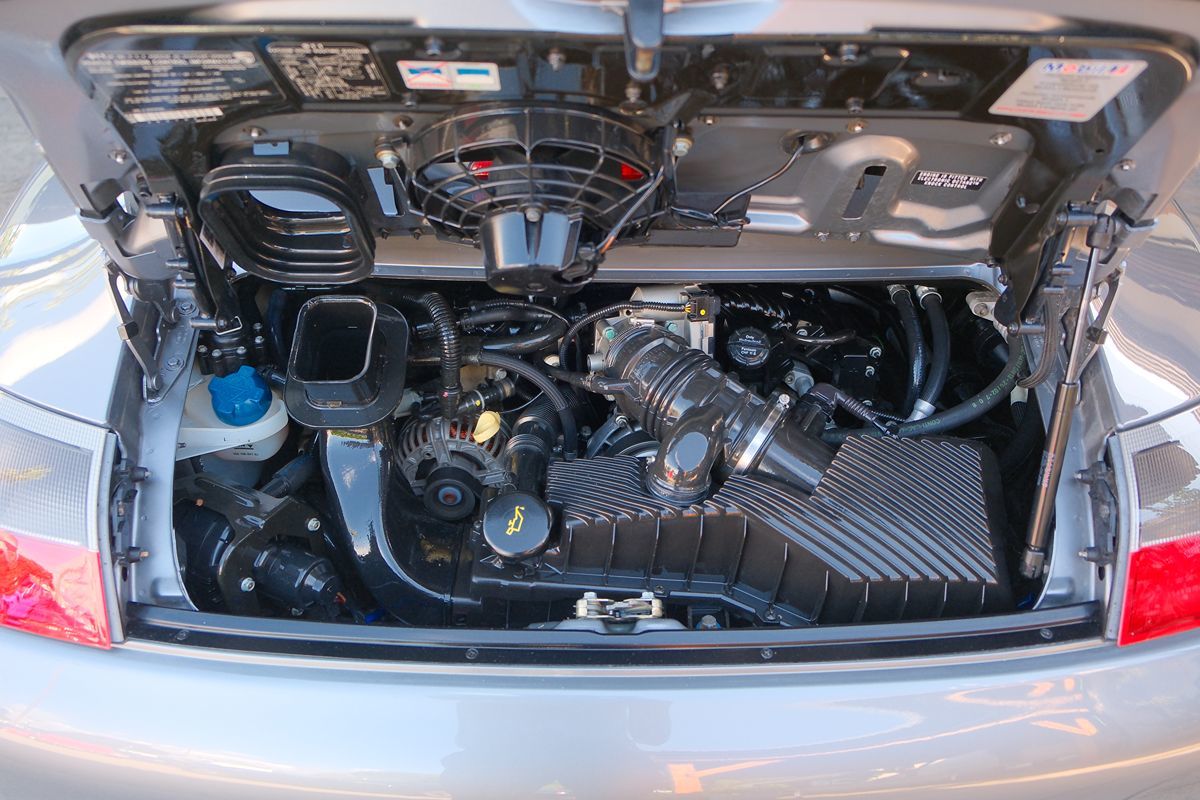 2002 Porsche 911 photo 9