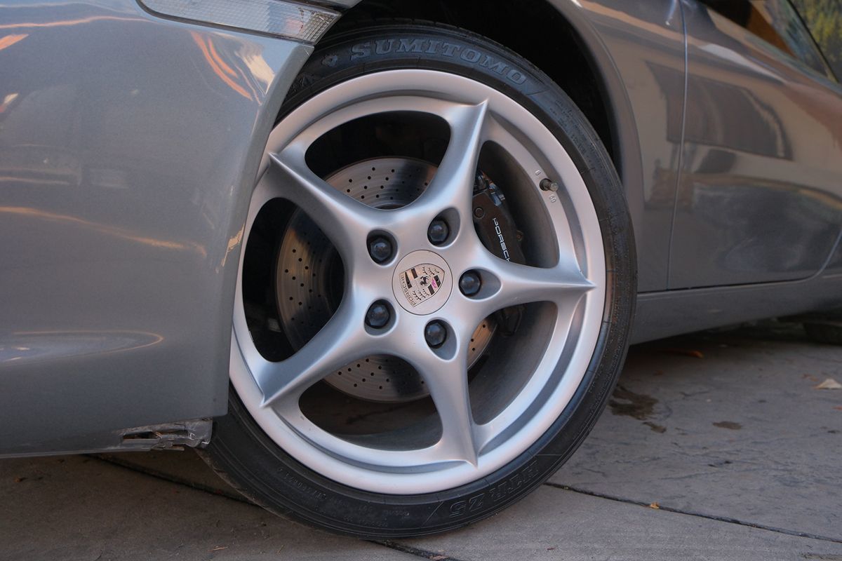 2002 Porsche 911 photo 40