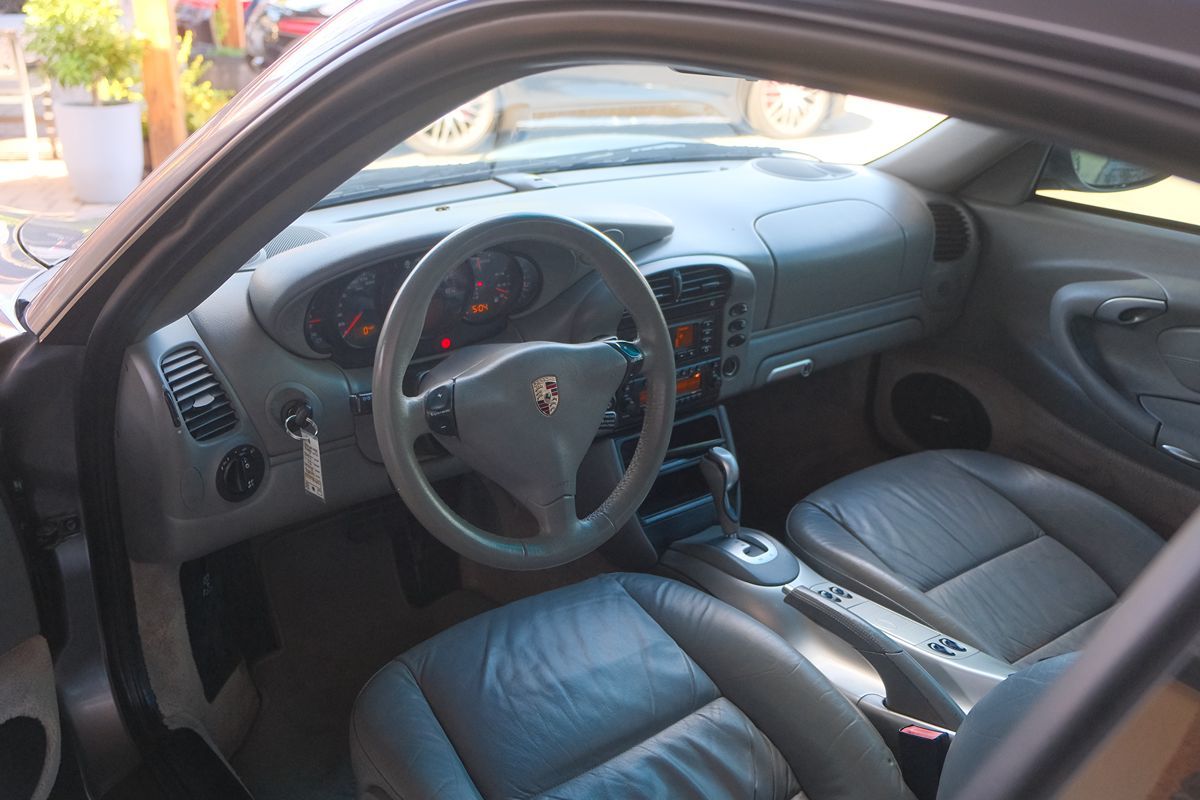 2002 Porsche 911 photo 36
