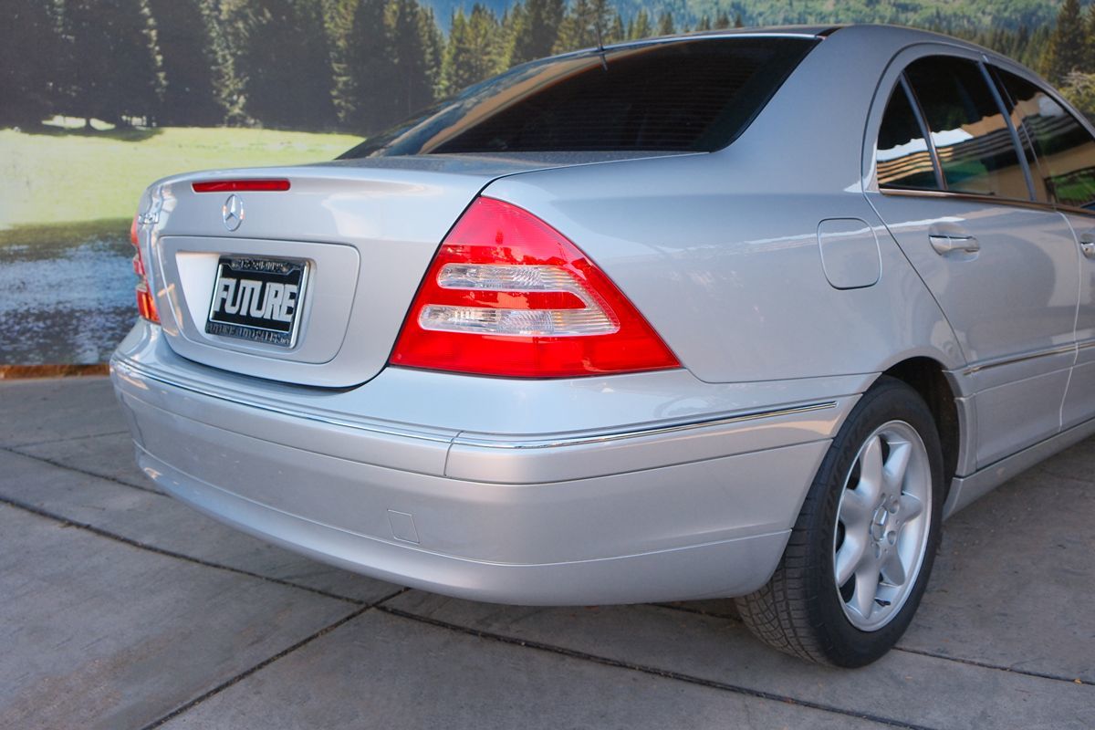 2002 Mercedes Benz C 320 photo 33