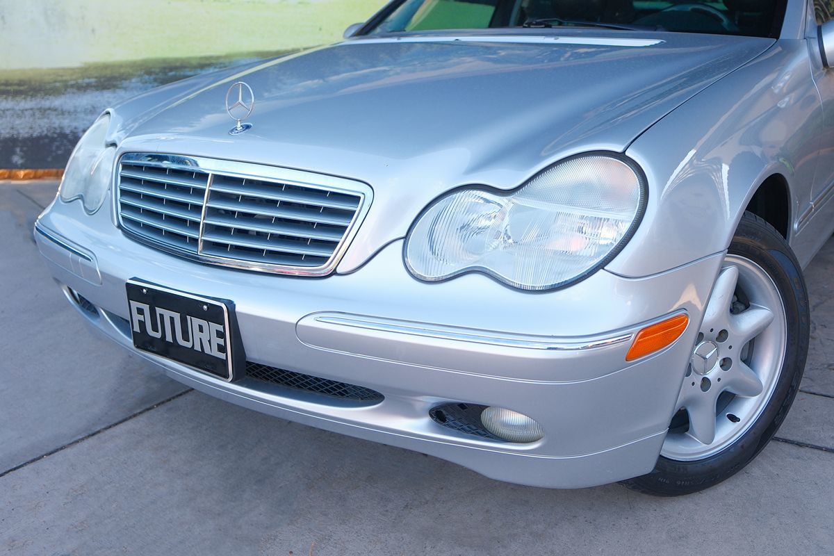2002 Mercedes Benz C 320 photo 7