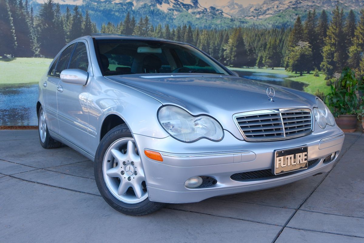 2002 Mercedes Benz C 320 photo 2