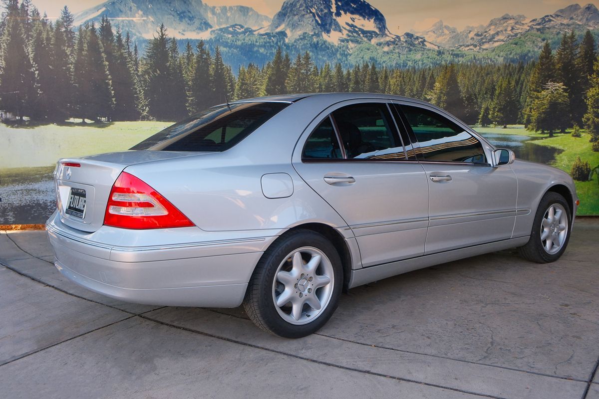 2002 Mercedes Benz C 320 photo 5