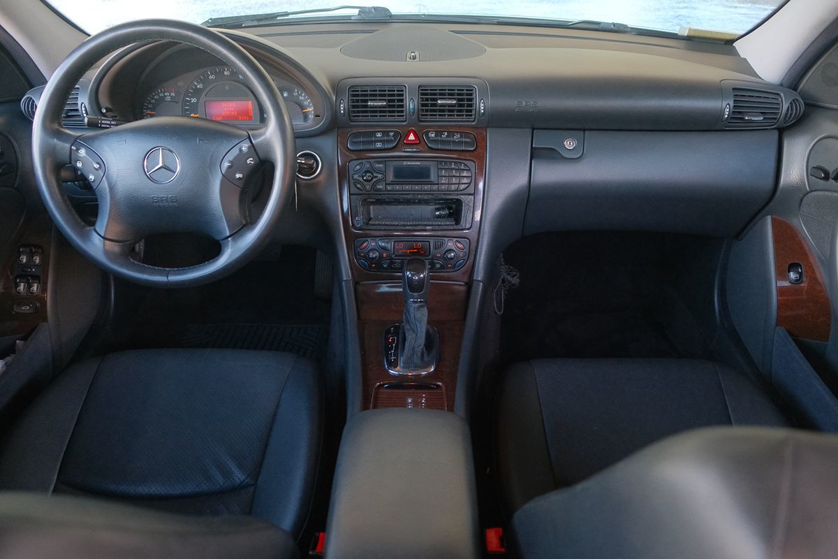 2002 Mercedes Benz C 320 photo 16