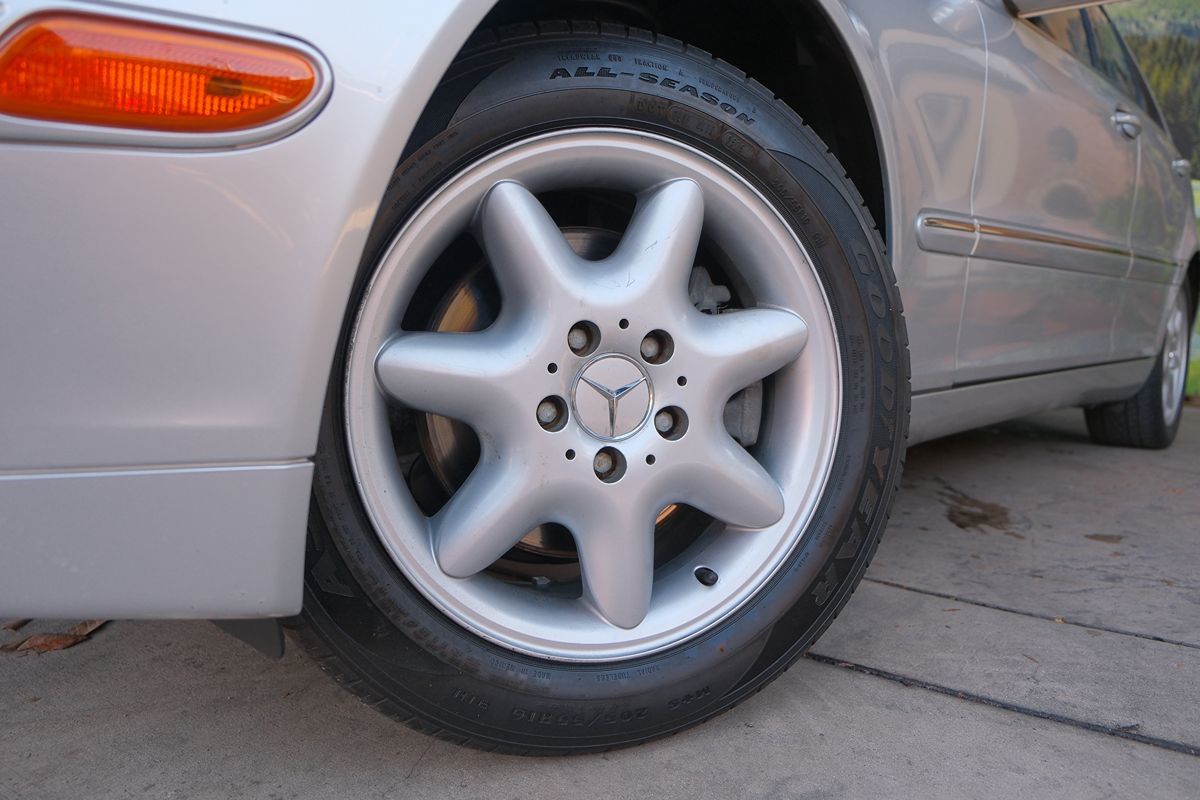 2002 Mercedes Benz C 320 photo 42