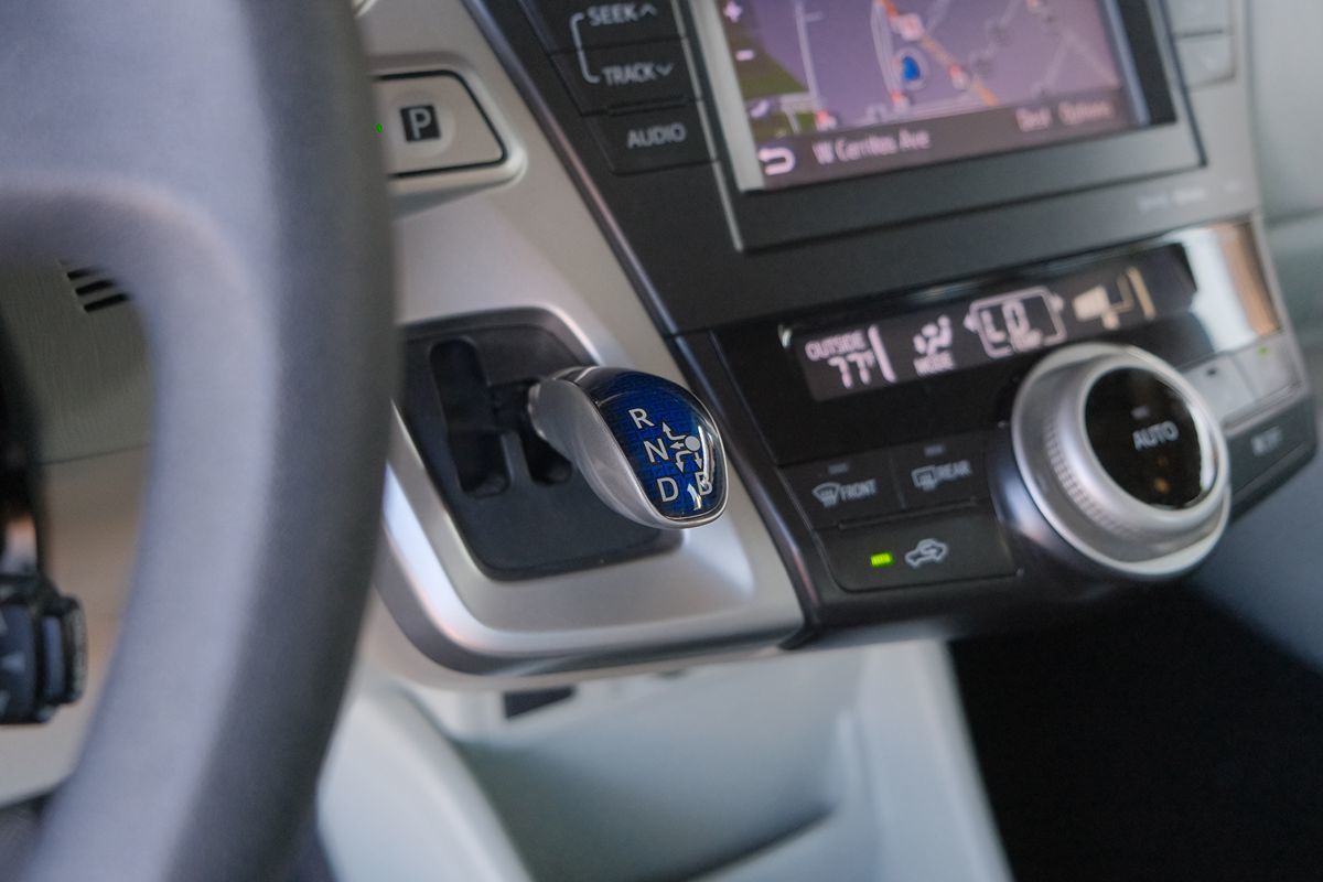 2013 Toyota Prius V Three photo 22