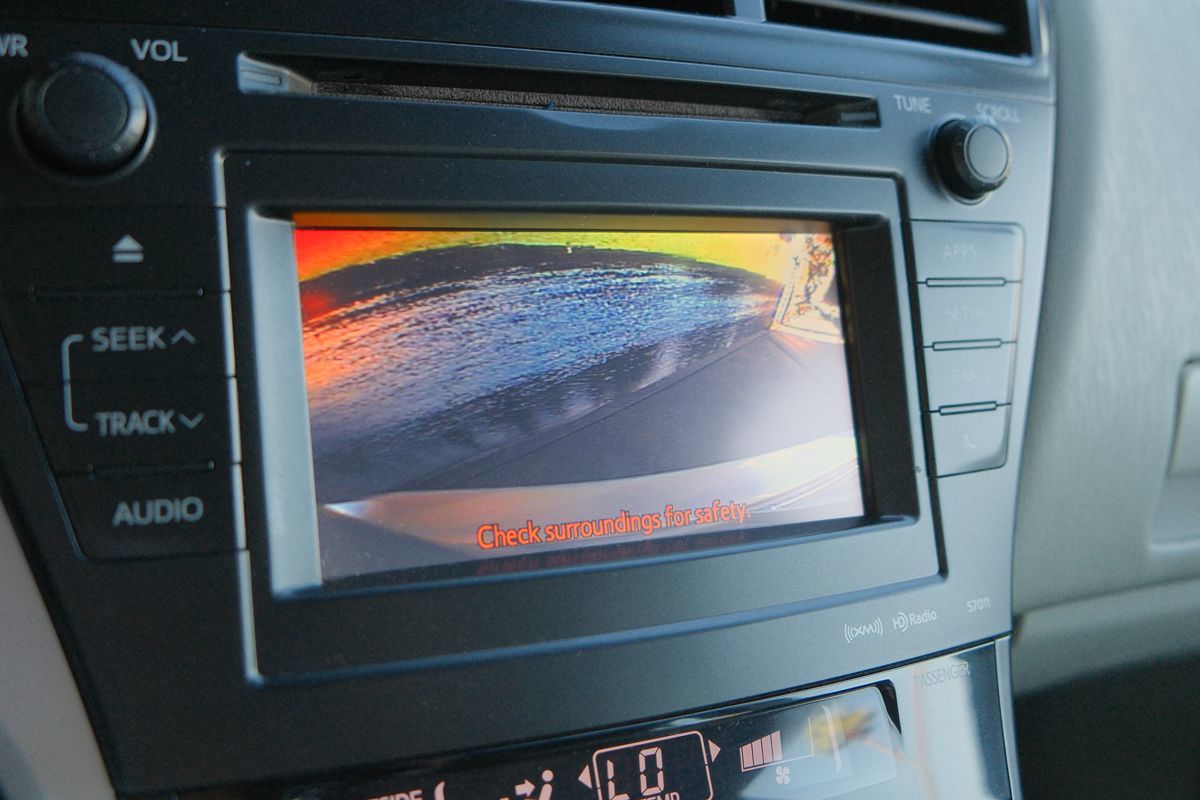2013 Toyota Prius V Three photo 20