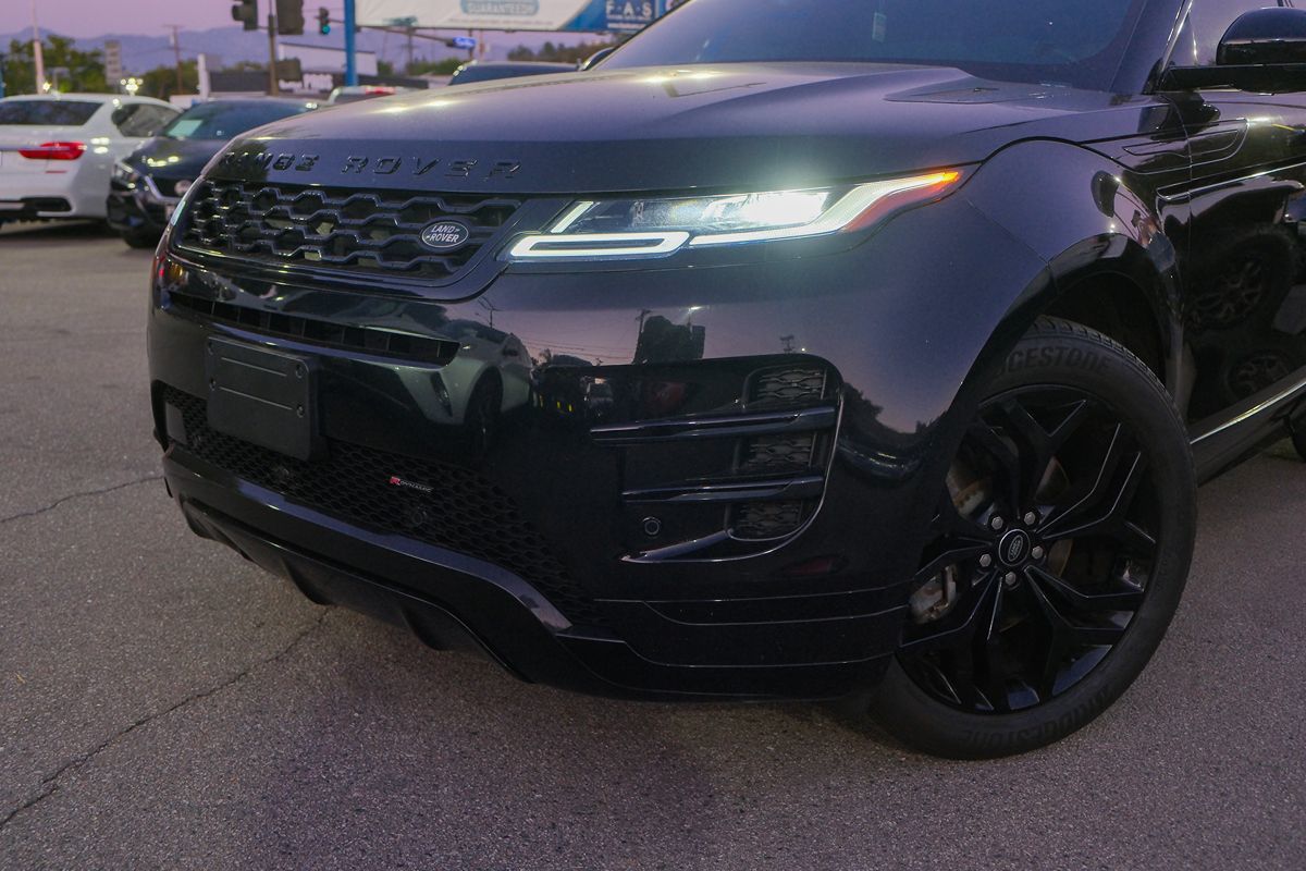 2023 Land Rover Range Rover Evoque R-Dynamic SE photo 5