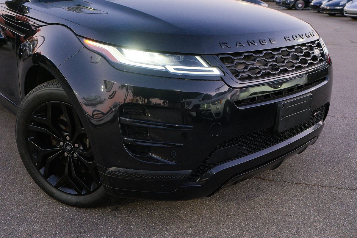 2023 Land Rover Range Rover Evoque R-Dynamic SE photo 4