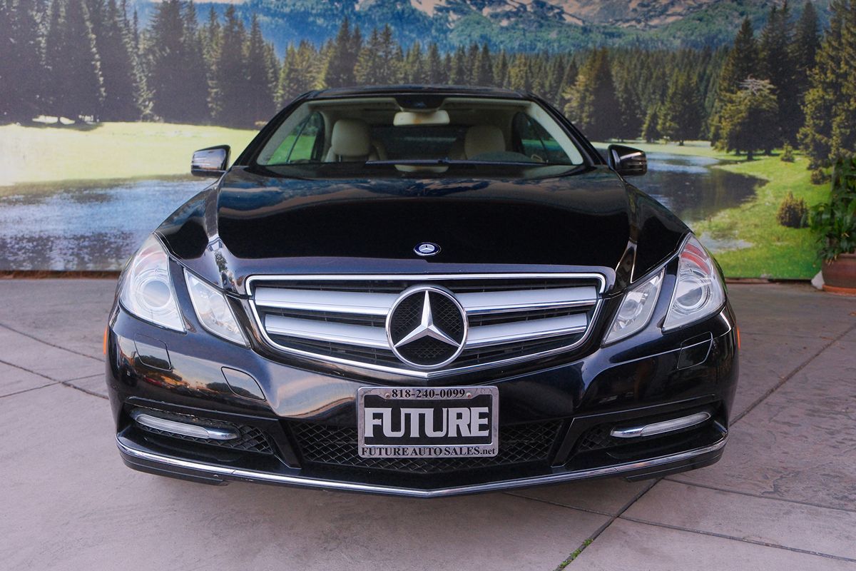 2012 Mercedes Benz E 350 Coupe photo 2