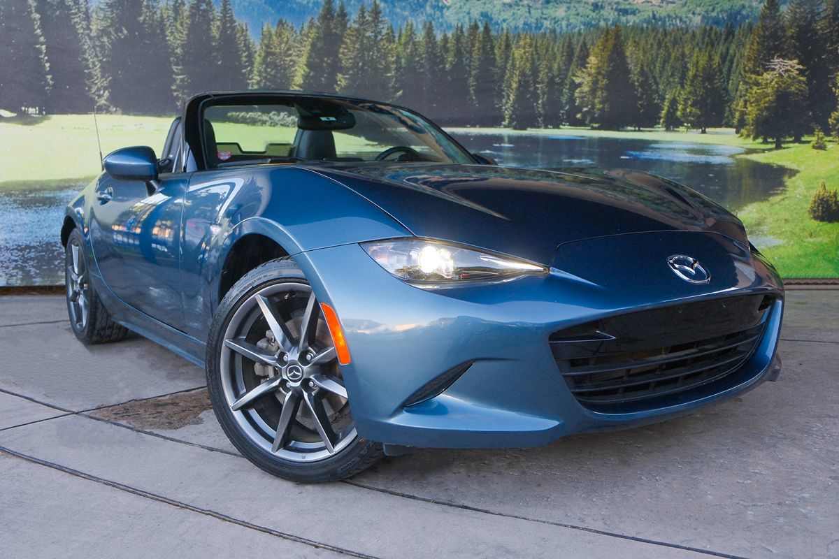 2016 Mazda MX-5 Miata Miata Grand Touring photo 3