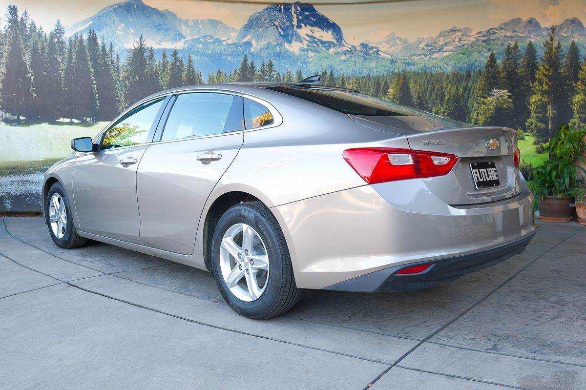 2022 Chevrolet Malibu 1LS - Photo 4