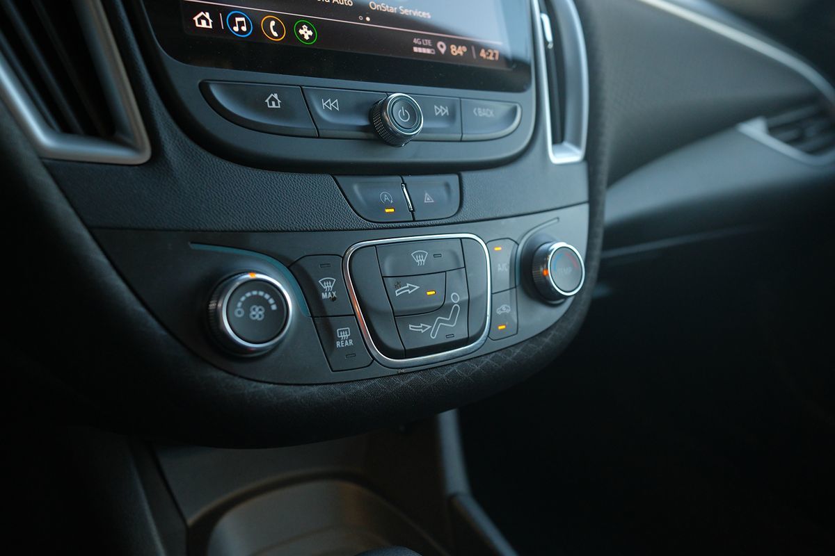 2022 Chevrolet Malibu 1LS - Photo 23