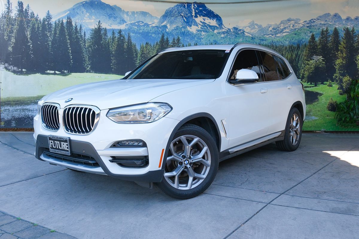 2021 BMW X3 sDrive30i's photo