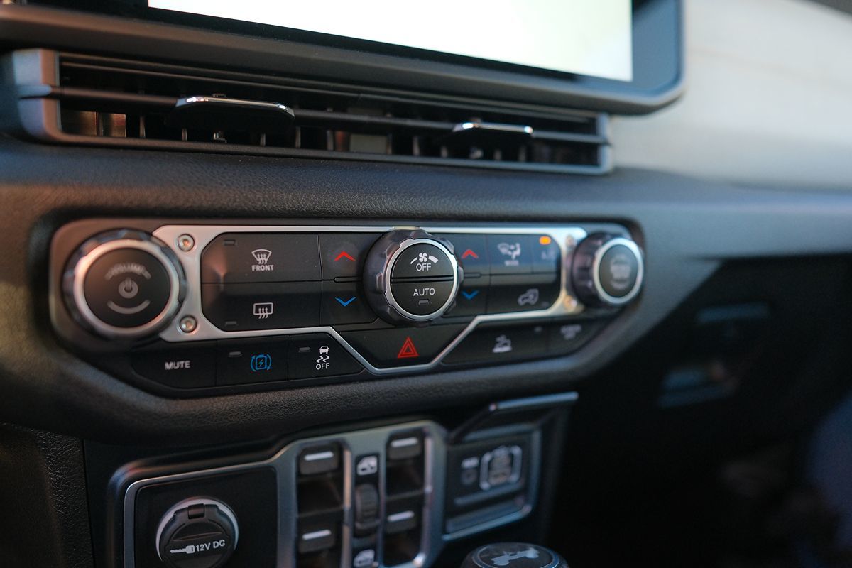 2024 Jeep Wrangler 4xe Sports S 4XE - Photo 24