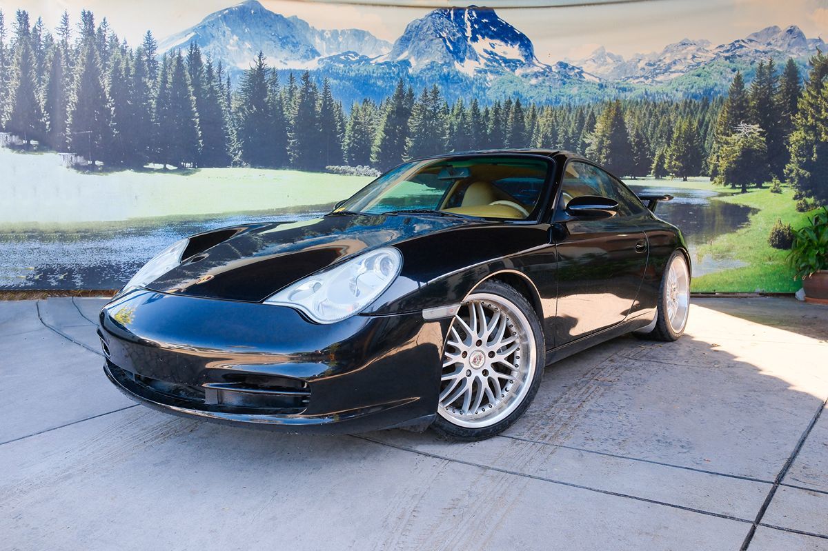 2002 Porsche 911 Carrera 4S Coupe Tiptronic's photo