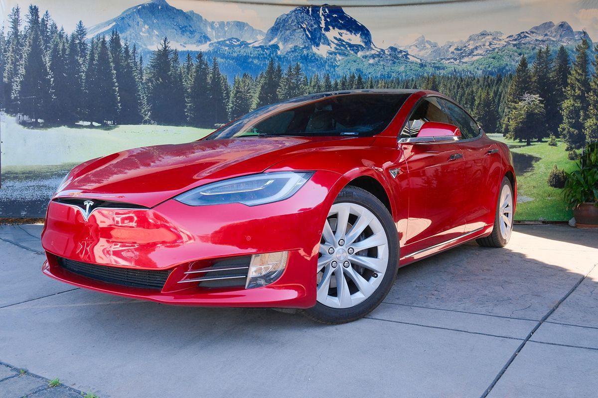 2017 Tesla Model S's photo