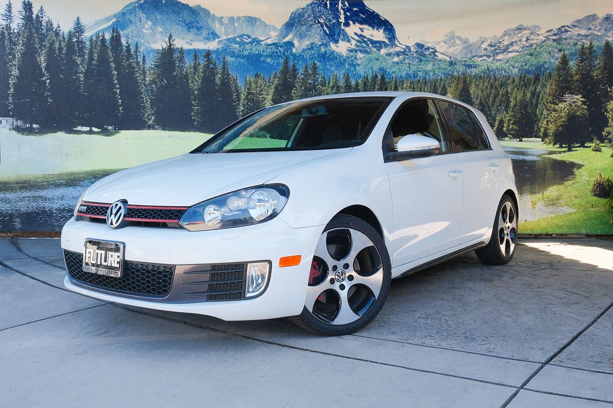 2013 Volkswagen Golf GTI's photo