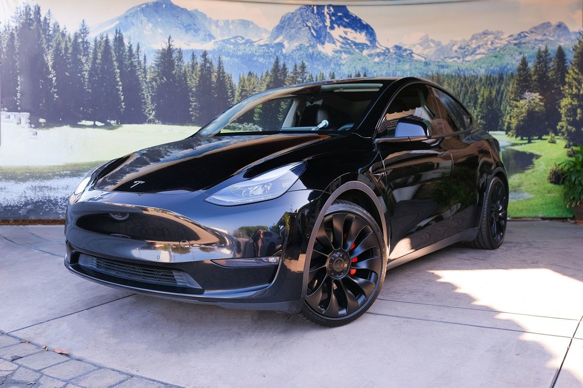 2022 Tesla Model Y Performance
