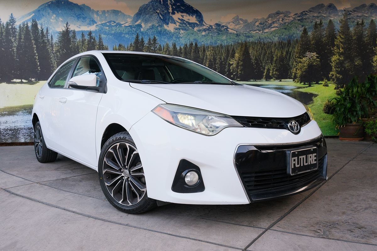 Toyota Corolla photo 3