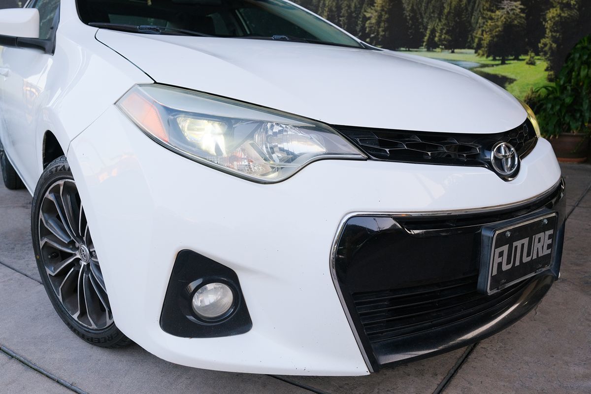 Toyota Corolla photo 6