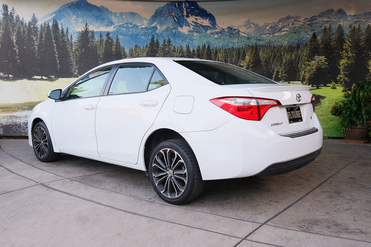 Toyota Corolla photo 4