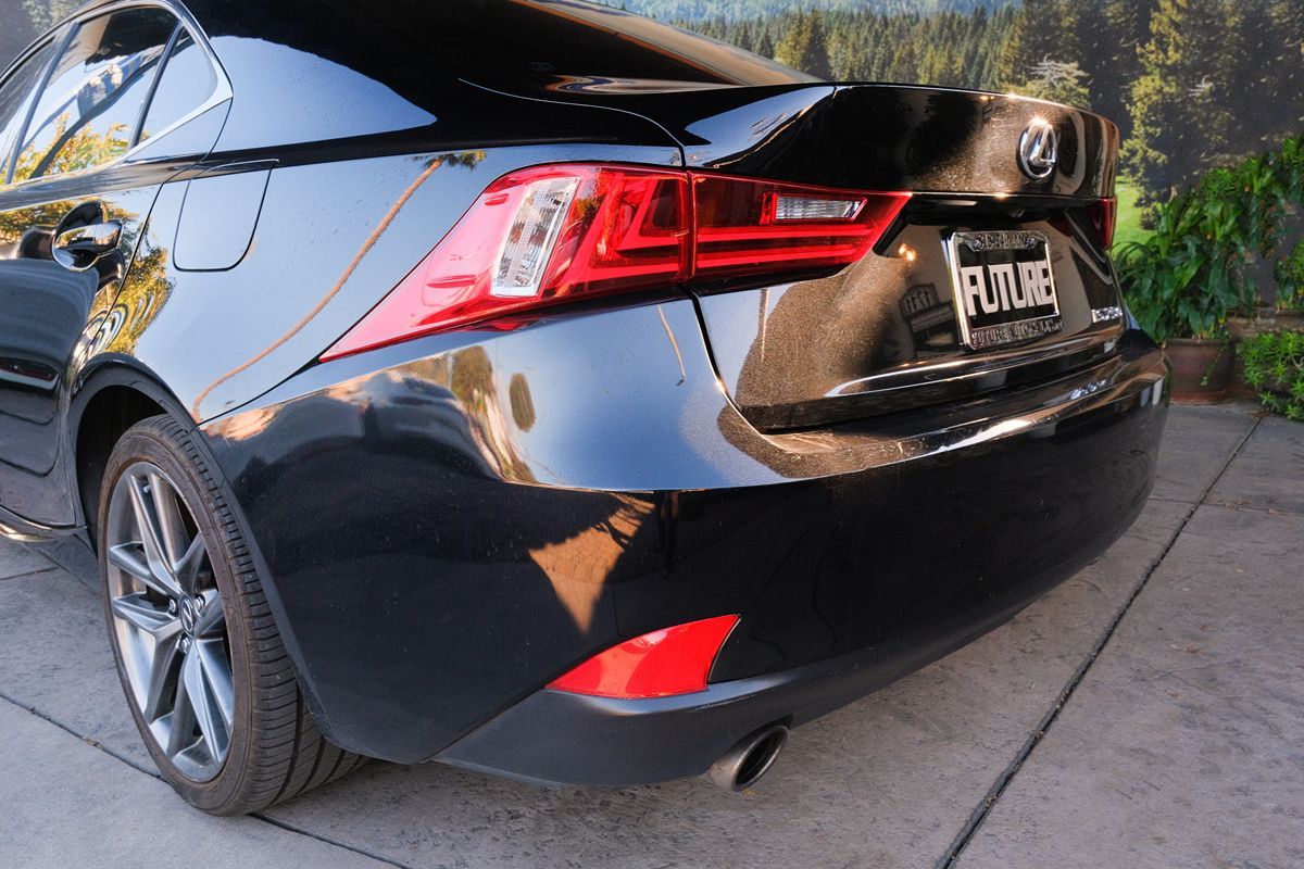 Lexus IS250 photo 31