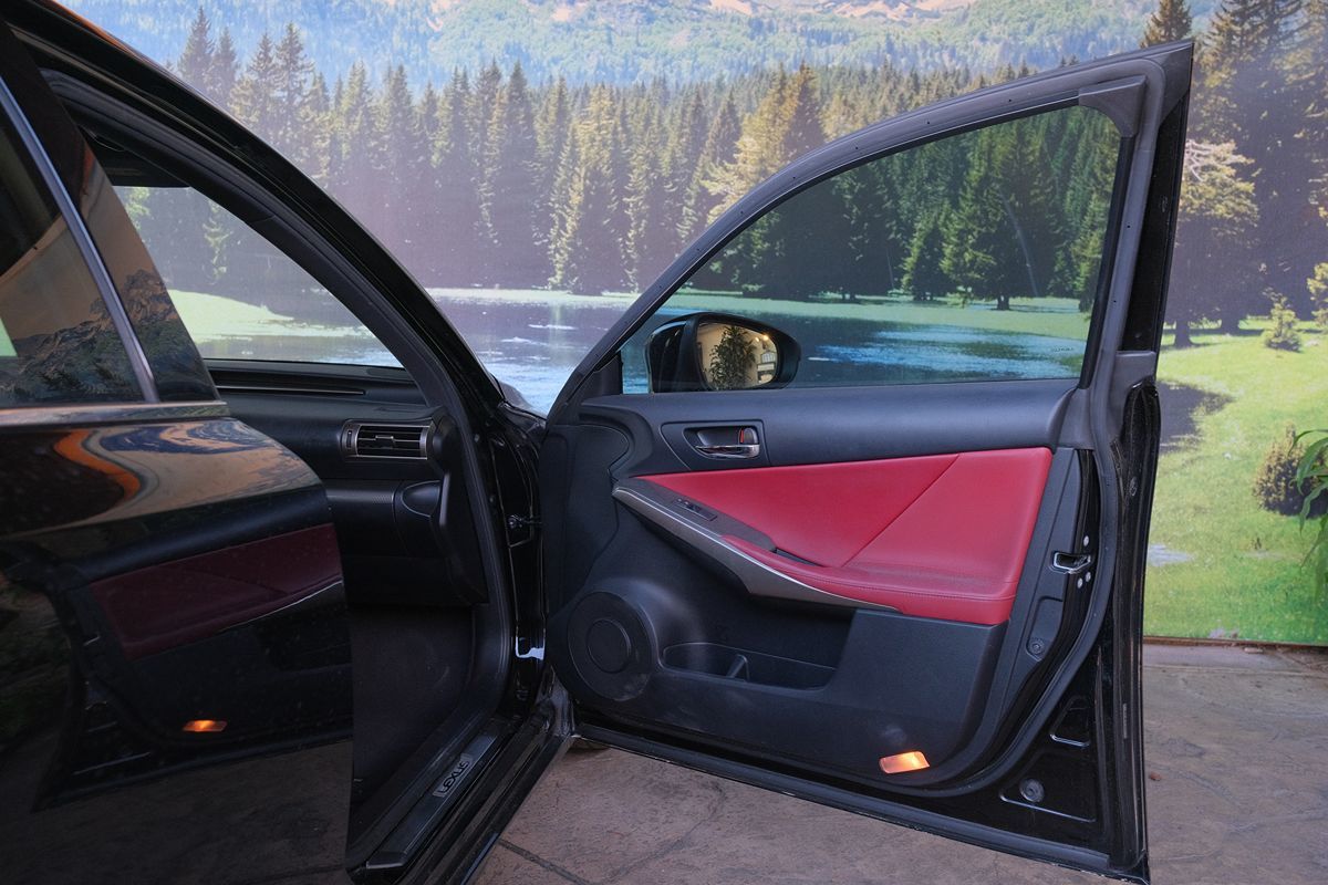 Lexus IS250 photo 24