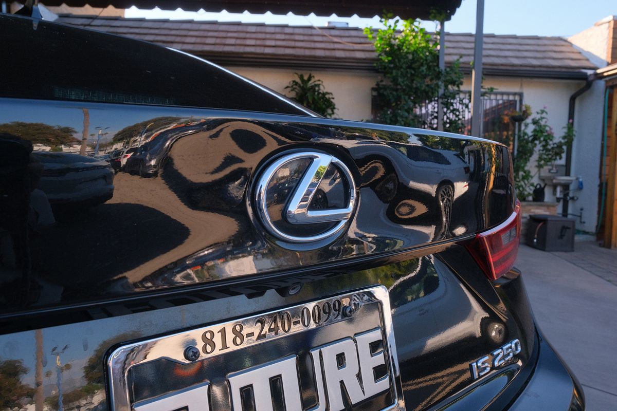 Lexus IS250 photo 36