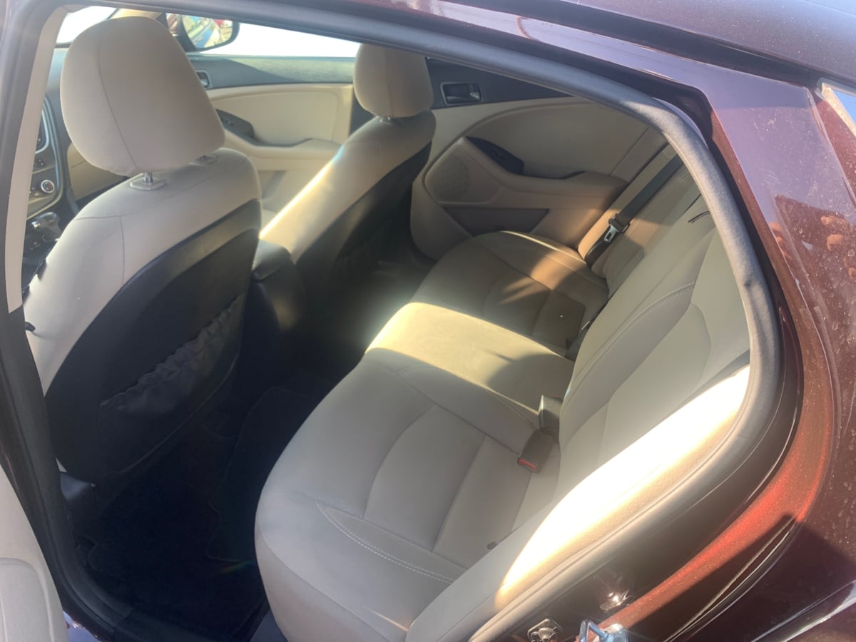2015 Kia Optima LX photo 15