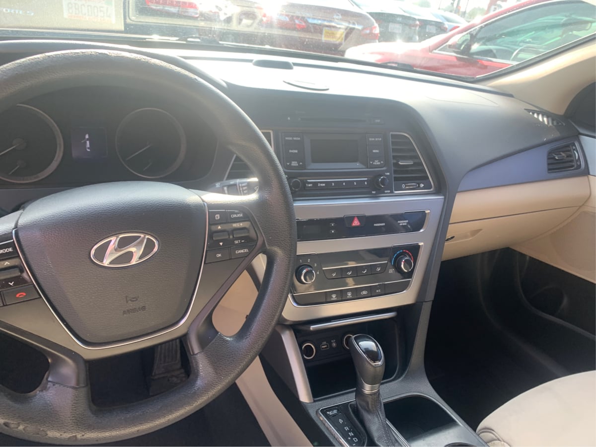 2017 Hyundai Sonata photo 12